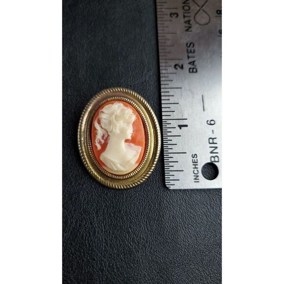 ANTIQUE Vintage Jewelry- Oval Cream Cameo on Orange Pendant Pin Brooch - Picture 2 of 6